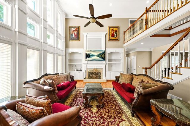 990 Autumn Close, Alpharetta, GA 30004