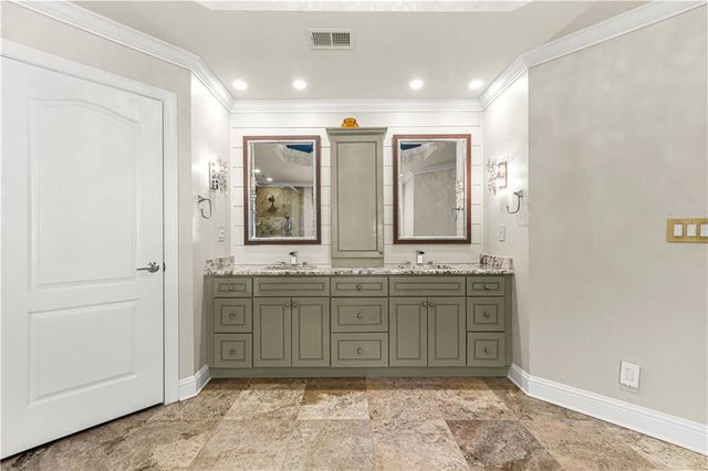 990 Autumn Close, Alpharetta, GA 30004