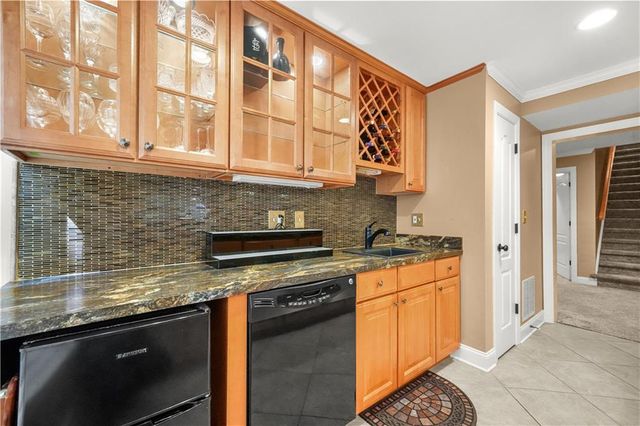 990 Autumn Close, Alpharetta, GA 30004