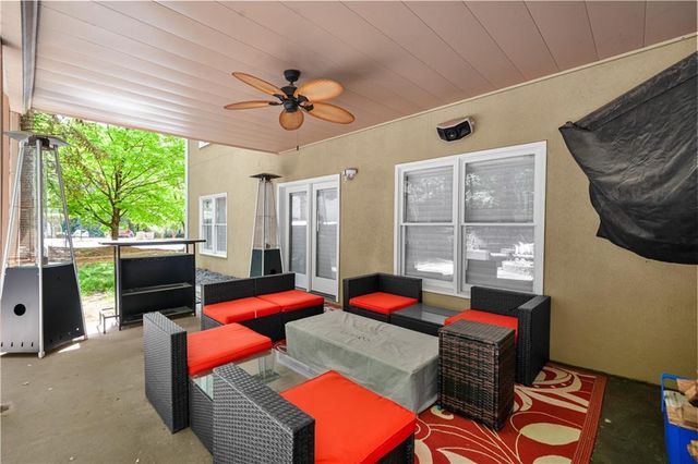 990 Autumn Close, Alpharetta, GA 30004