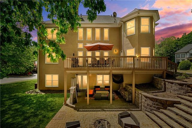 990 Autumn Close, Alpharetta, GA 30004