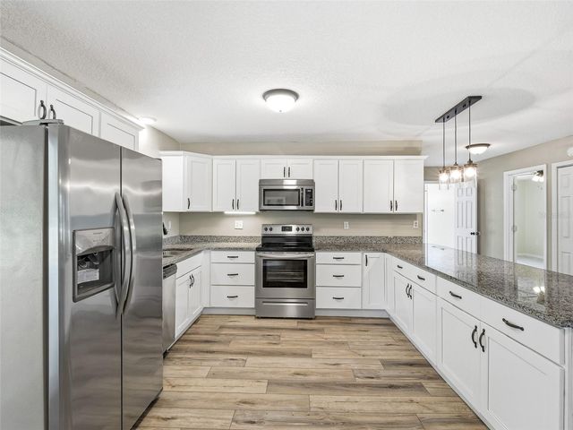 975 N BOSTON AVENUE, Deland, FL 32724