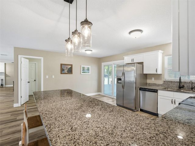 975 N BOSTON AVENUE, Deland, FL 32724