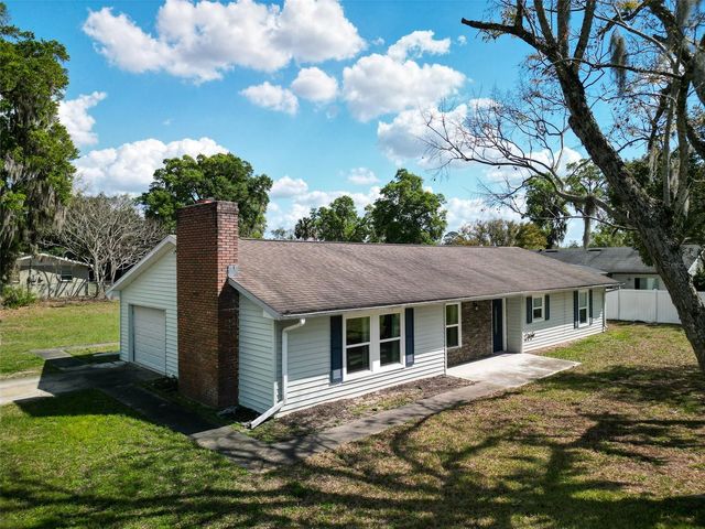 975 N BOSTON AVENUE, Deland, FL 32724