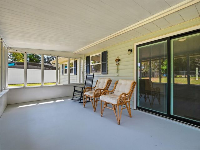 975 N BOSTON AVENUE, Deland, FL 32724