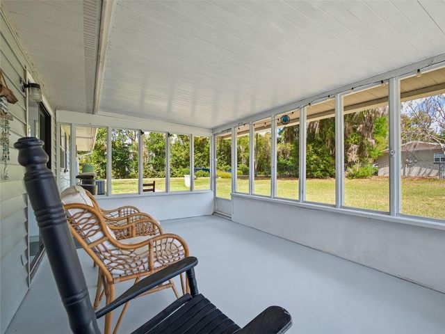 975 N BOSTON AVENUE, Deland, FL 32724