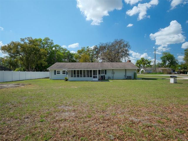 975 N BOSTON AVENUE, Deland, FL 32724