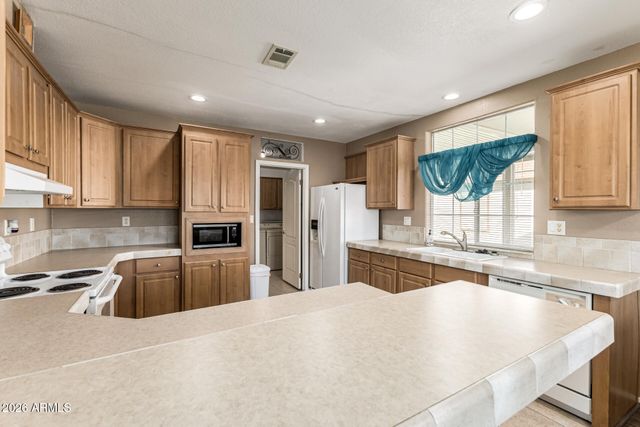 201 S Greenfield Road 69, Mesa, AZ 85206