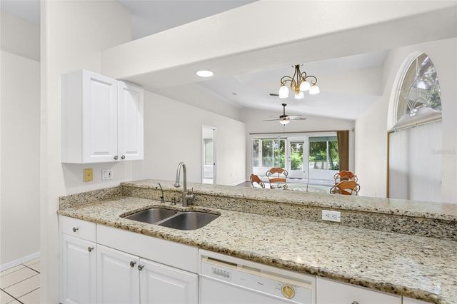 7317 ELEANOR CIRCLE 176, Sarasota, FL 34243