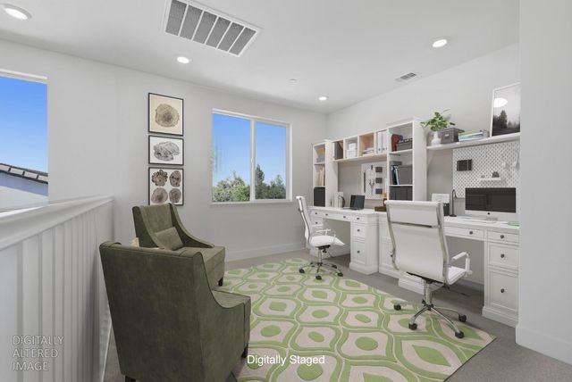 451 Canyon Creek Dr, Auburn, CA 95603