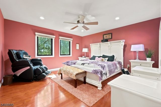 2 Sweet Briar Ct, Montgomery Twp., NJ 08502