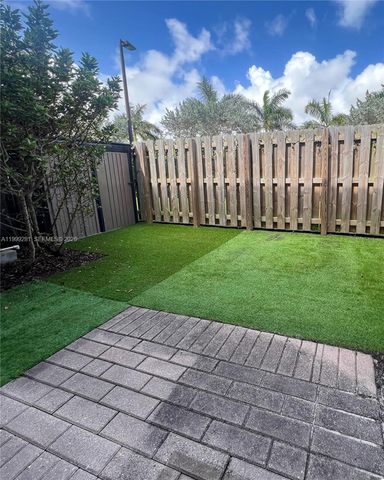 20800 NE 5th Court, Miami, FL 33179