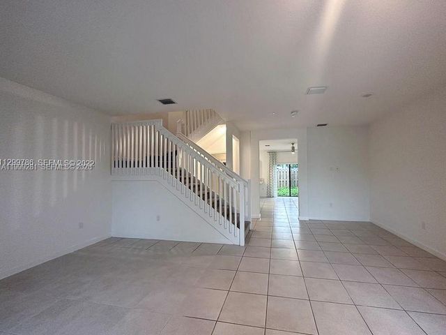 20800 NE 5th Court, Miami, FL 33179