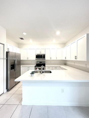 20800 NE 5th Court, Miami, FL 33179