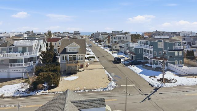 27 E 27th Street, Long Beach Twp, NJ 08008