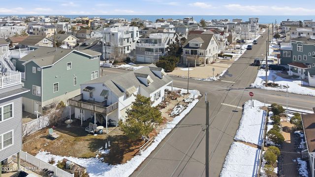 27 E 27th Street, Long Beach Twp, NJ 08008