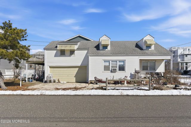 27 E 27th Street, Long Beach Twp, NJ 08008
