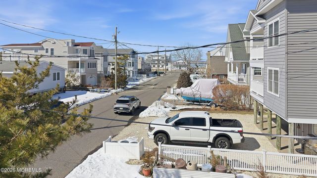 27 E 27th Street, Long Beach Twp, NJ 08008