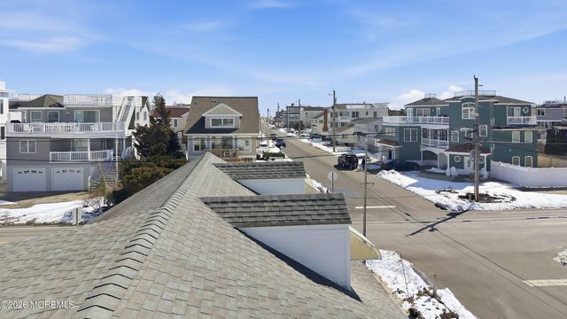 27 E 27th Street, Long Beach Twp, NJ 08008