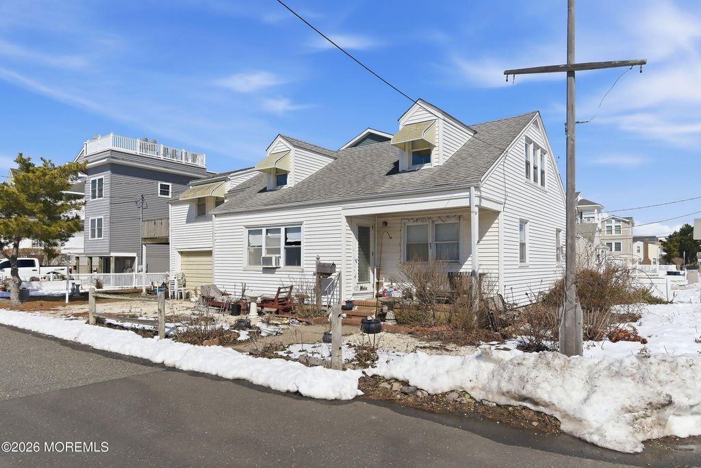 27 E 27th Street, Long Beach Twp, NJ 08008