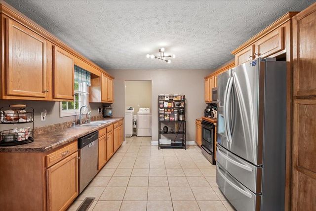 59 April Lane, Corbin, KY 40701