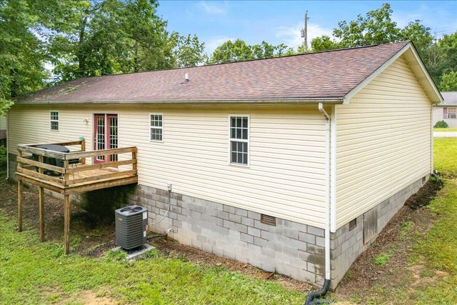 59 April Lane, Corbin, KY 40701