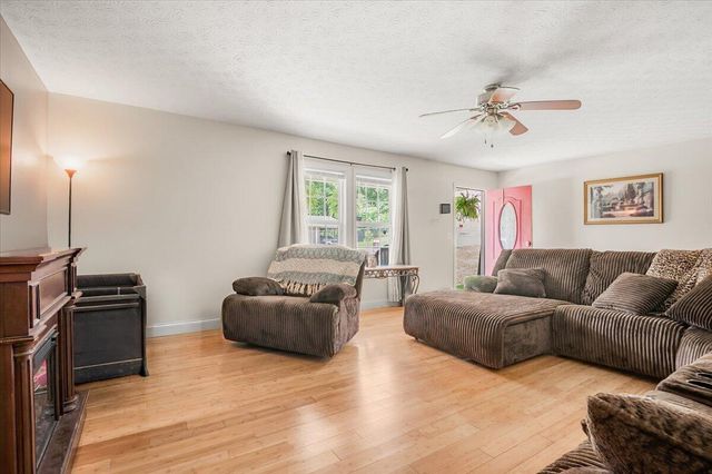 59 April Lane, Corbin, KY 40701