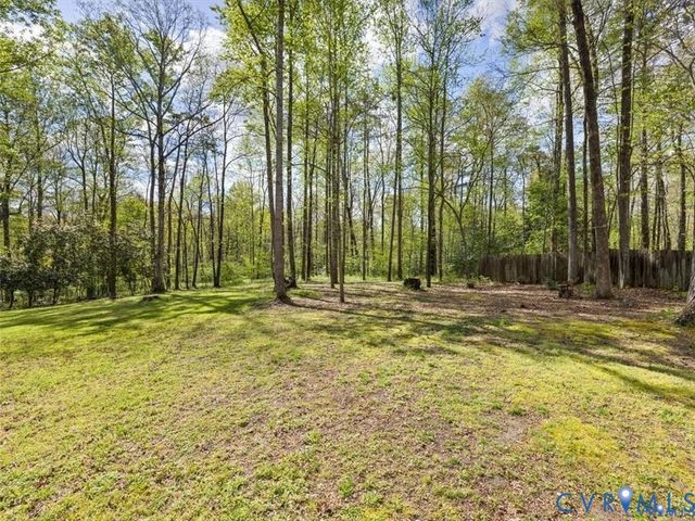 13307 Queensgate Rd, Chesterfield, VA 23114