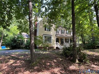 13307 Queensgate Rd, Chesterfield, VA 23114