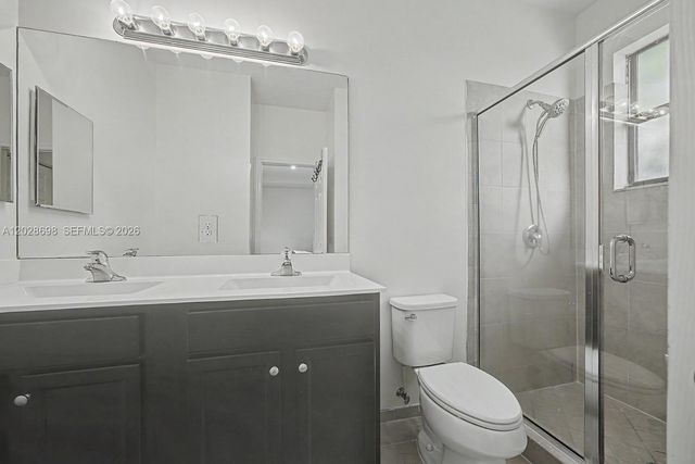 215 SE 37th Place, Homestead, FL 33033