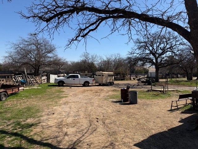 4815 Garden Lane, Fort Worth, TX 76119