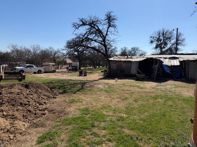 4815 Garden Lane, Fort Worth, TX 76119