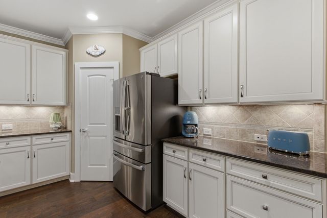 2214 Chaucer Park Ln, Thompsons Station, TN 37179