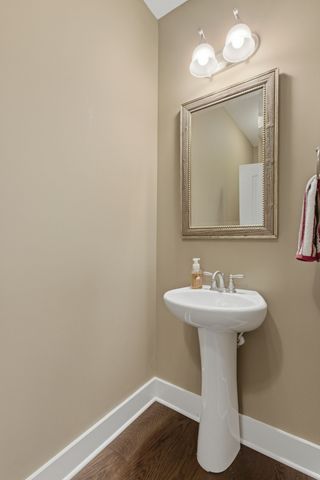 2214 Chaucer Park Ln, Thompsons Station, TN 37179