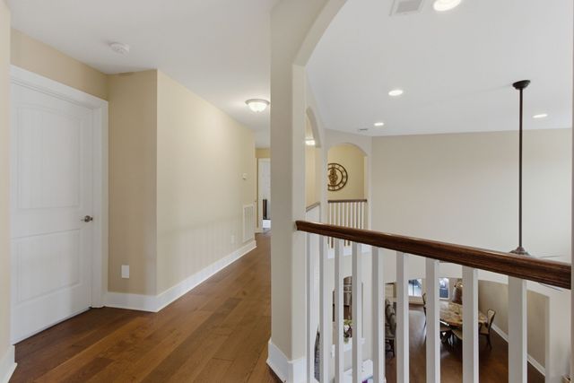 2214 Chaucer Park Ln, Thompsons Station, TN 37179