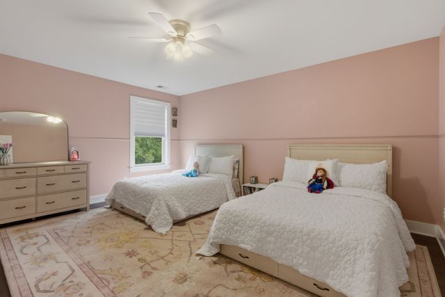 2214 Chaucer Park Ln, Thompsons Station, TN 37179