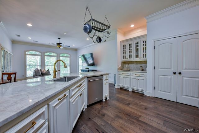 15589 Kevin, Northport, AL 35475