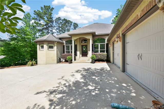15589 Kevin, Northport, AL 35475