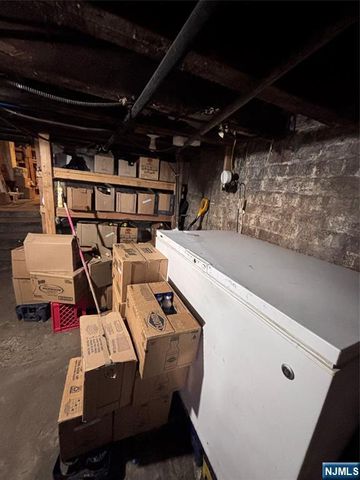 365 10th Avenue, Paterson, NJ 07514