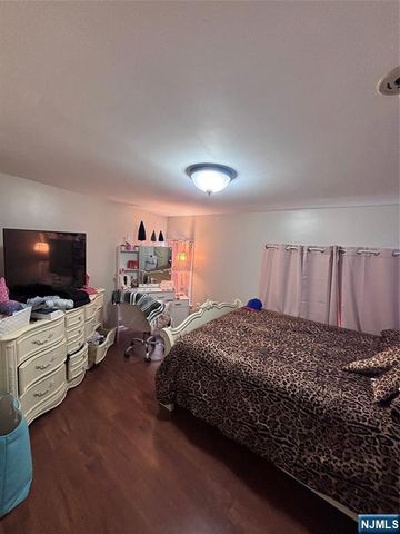 365 10th Avenue, Paterson, NJ 07514