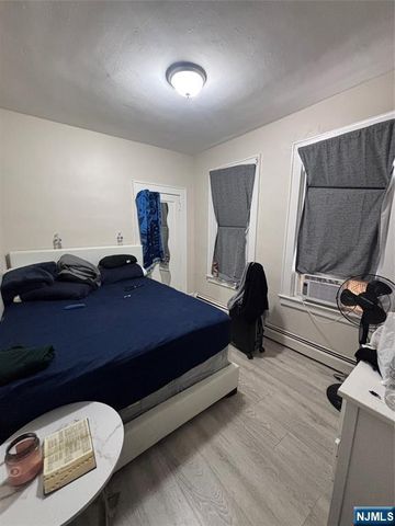 365 10th Avenue, Paterson, NJ 07514