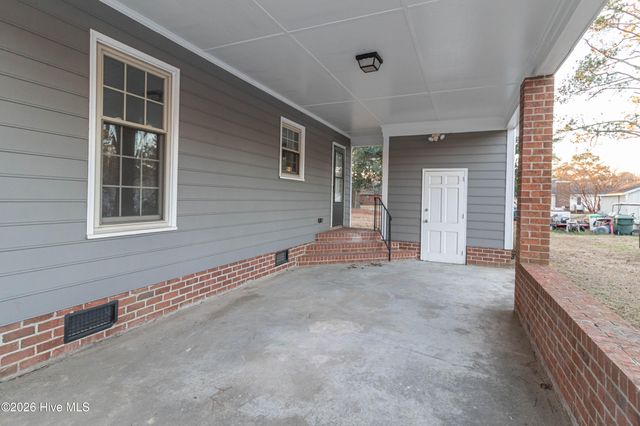 203 Avalon Lane, Greenville, NC 27858