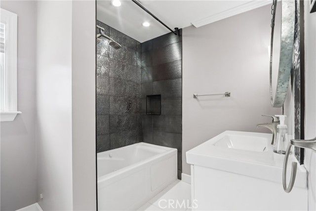 17033 Glenburn Avenue, Torrance, CA 90504