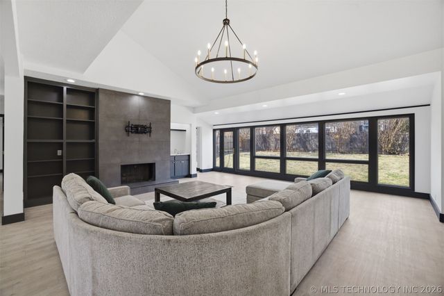 7505 E 65th Street, Tulsa, OK 74133