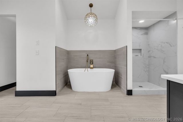 7505 E 65th Street, Tulsa, OK 74133