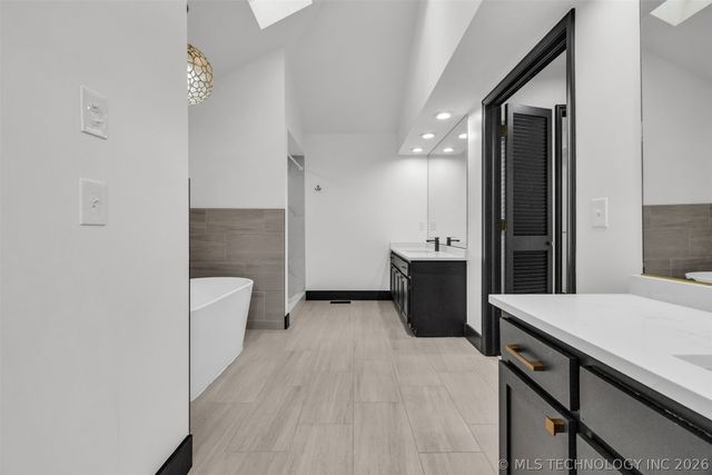 7505 E 65th Street, Tulsa, OK 74133