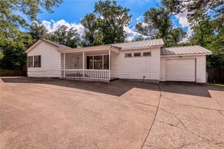 2538 Sycamore Avenue, Huntsville, TX 77340
