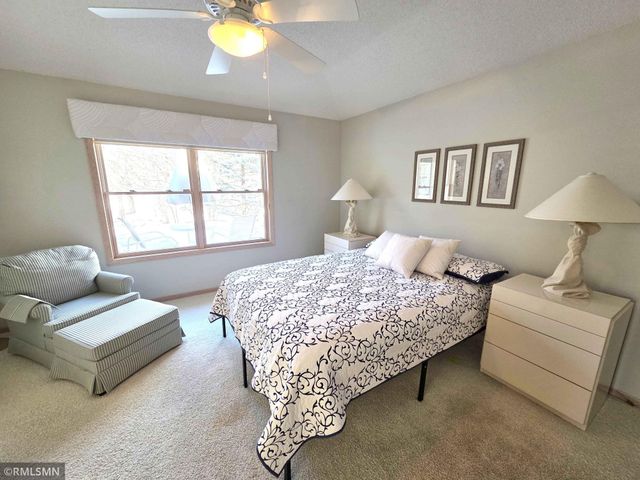 2613 Rosetown Court, Roseville, MN 55113