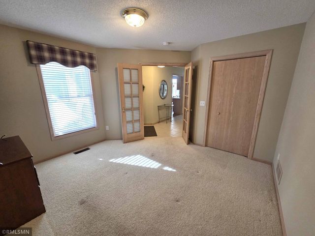 2613 Rosetown Court, Roseville, MN 55113