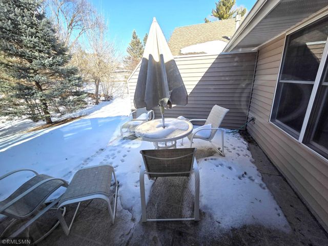 2613 Rosetown Court, Roseville, MN 55113